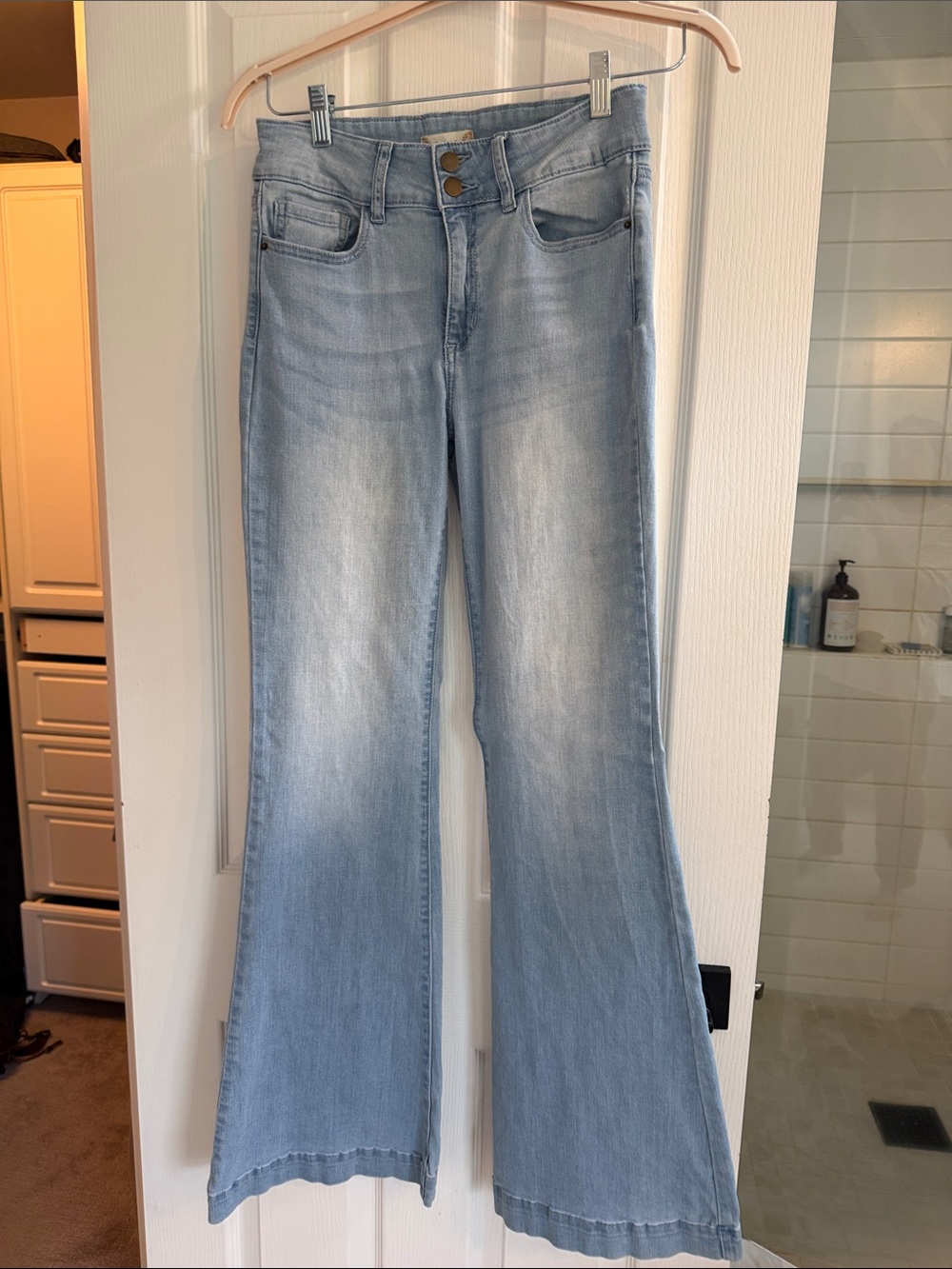 Never Worn! Altar'd State Light Wash Flare Women's Jeans - Classic High-Rise